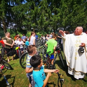 Blagoslov djece, cvijeća, bicikala i dječjih kolica 